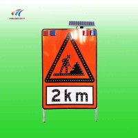 驤虎太陽能標志牌道路施工警示牌生產(chǎn)廠家